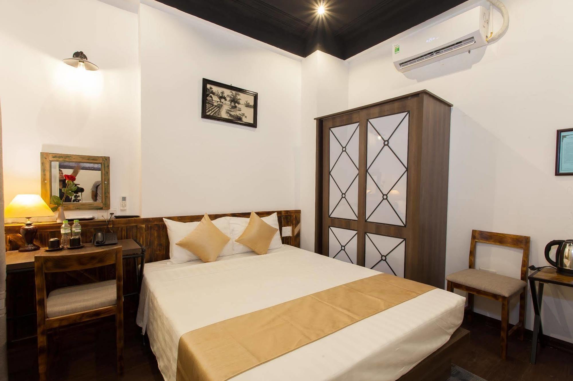 Luxury Backpakers Hotel Hanoi Dış mekan fotoğraf