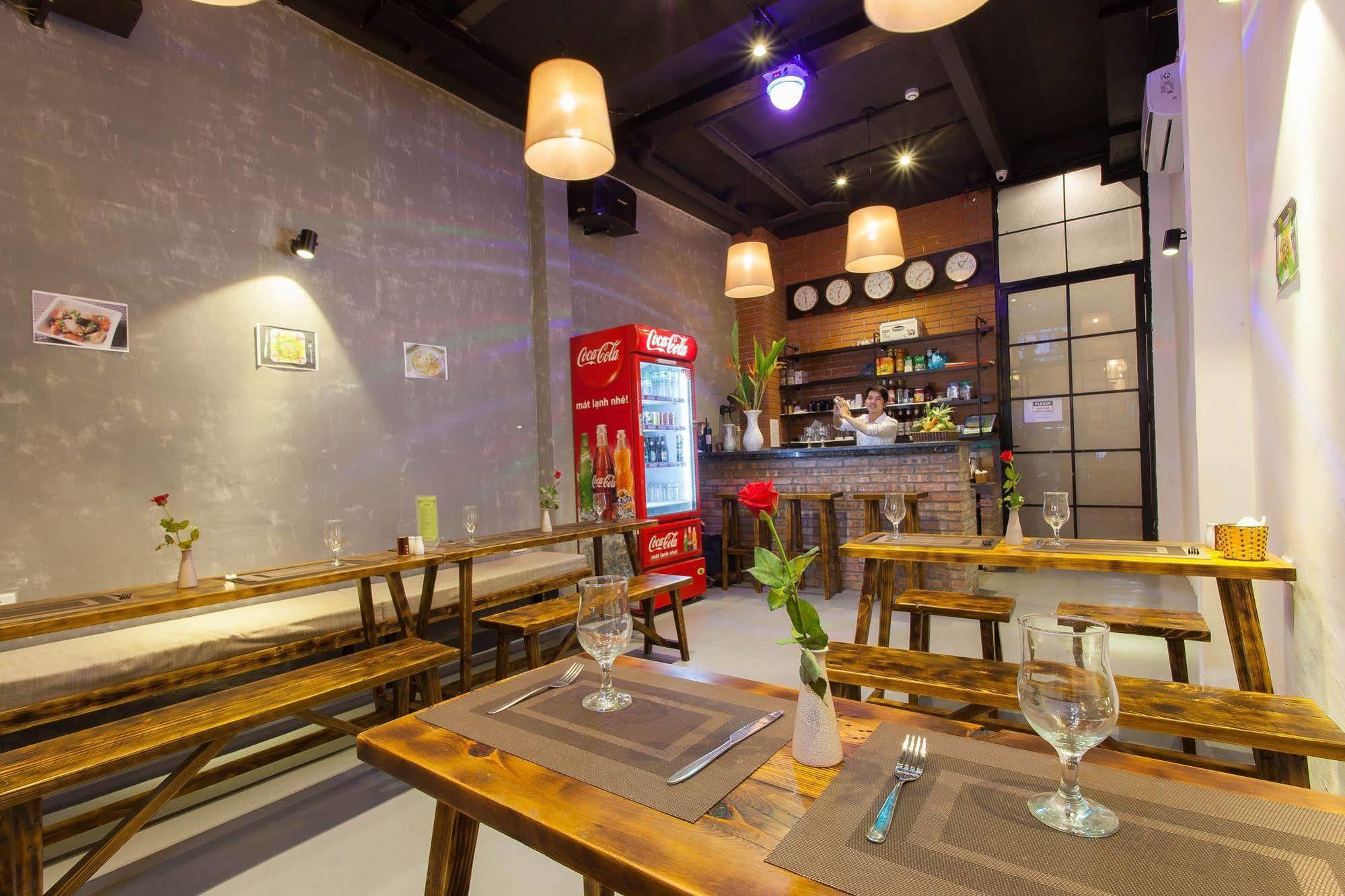 Luxury Backpakers Hotel Hanoi Dış mekan fotoğraf