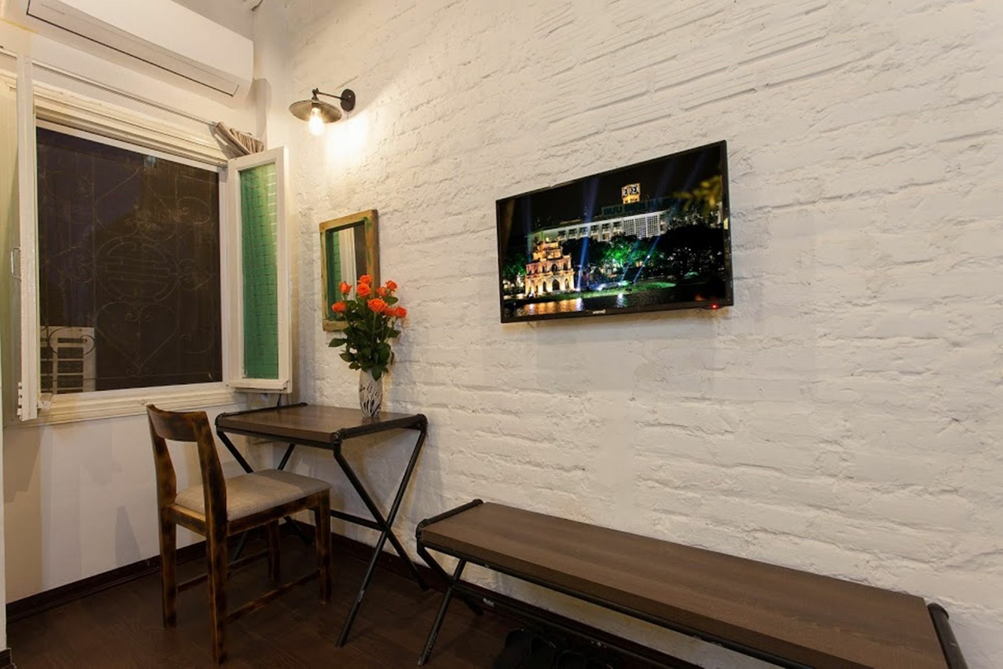 Luxury Backpakers Hotel Hanoi Dış mekan fotoğraf
