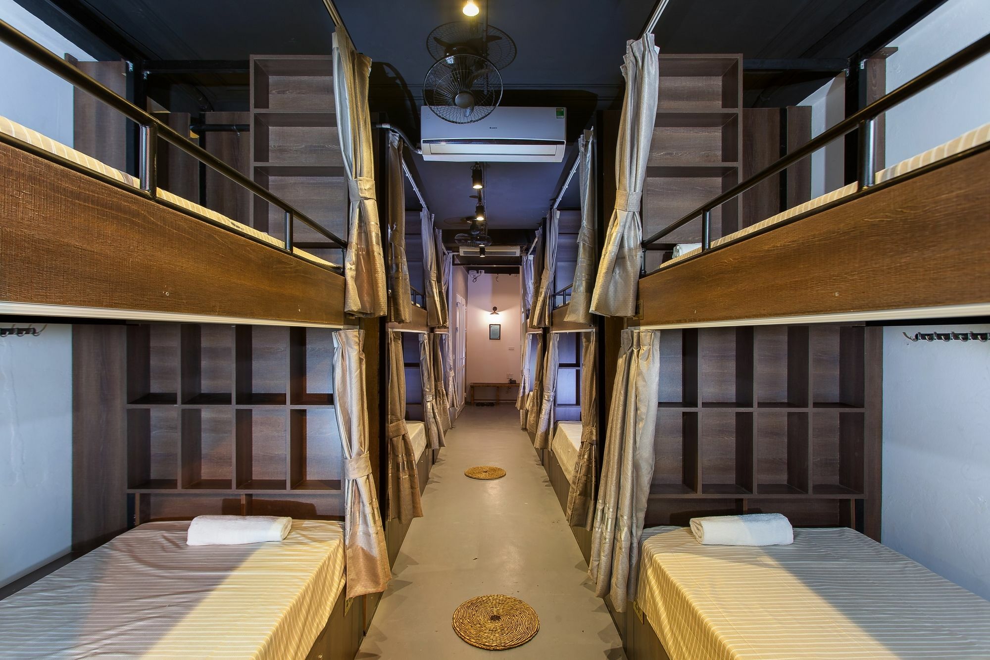 Luxury Backpakers Hotel Hanoi Dış mekan fotoğraf